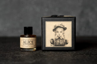 Alice in Wonderland Perfume - main view